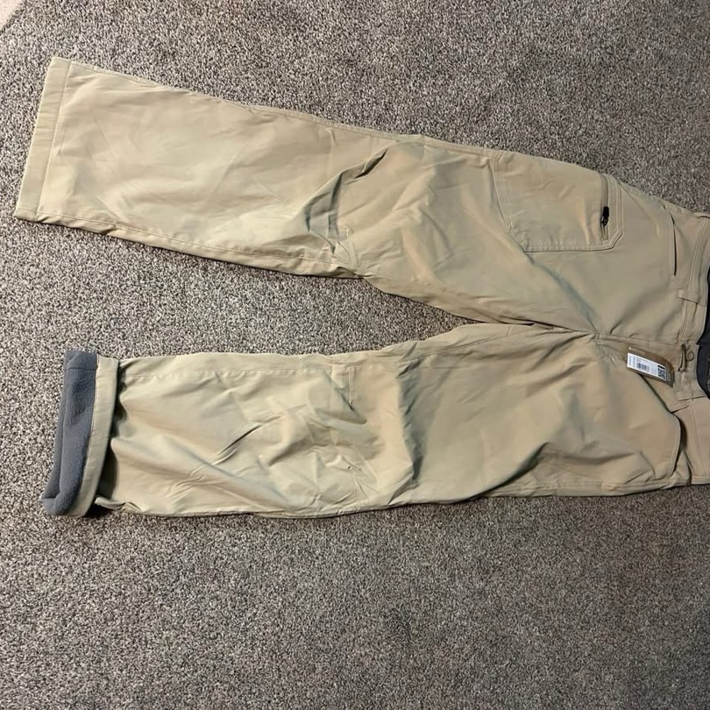 Eddie Bauer Tan Chinos Straight Leg Relaxed Fit
